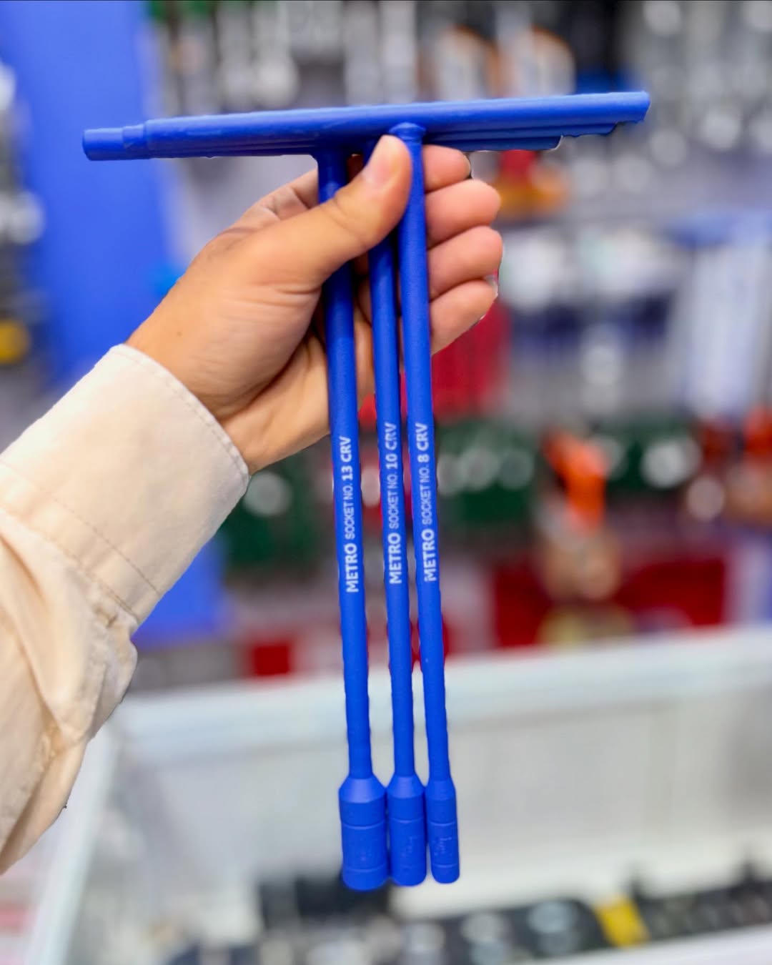 اجار بکس تی شکل با دسته بلند METRO سایز ۱۳ سایز ۱۰ سایز ۸