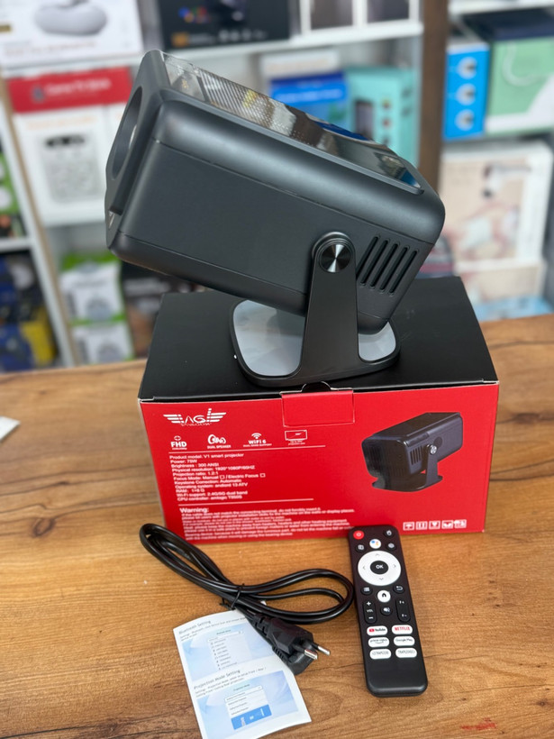 ویدئو پروژکتور بنیوس مدل BE-VP10 با شدت نور ۵۰۰ لومن